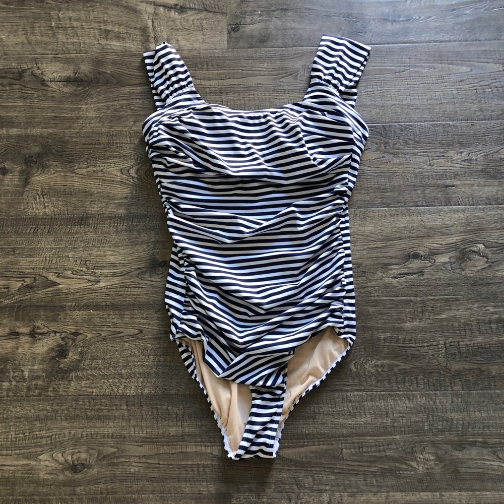 Albion fit one piece
